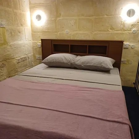 Number 12 Apartment