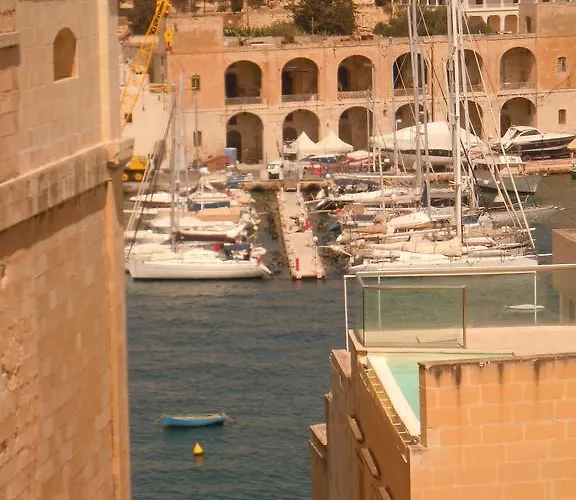 Number 12 Birgu